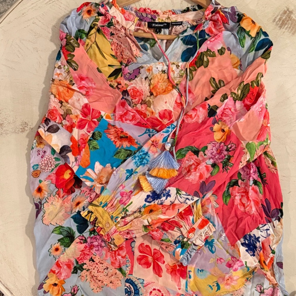 Tolani Bohemian Vegan Silk Cupro Bright Colorful Floral Blouse Tassel Strings L